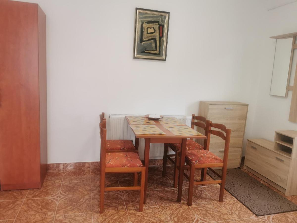 Bm Apartman Zalakaros Luaran gambar