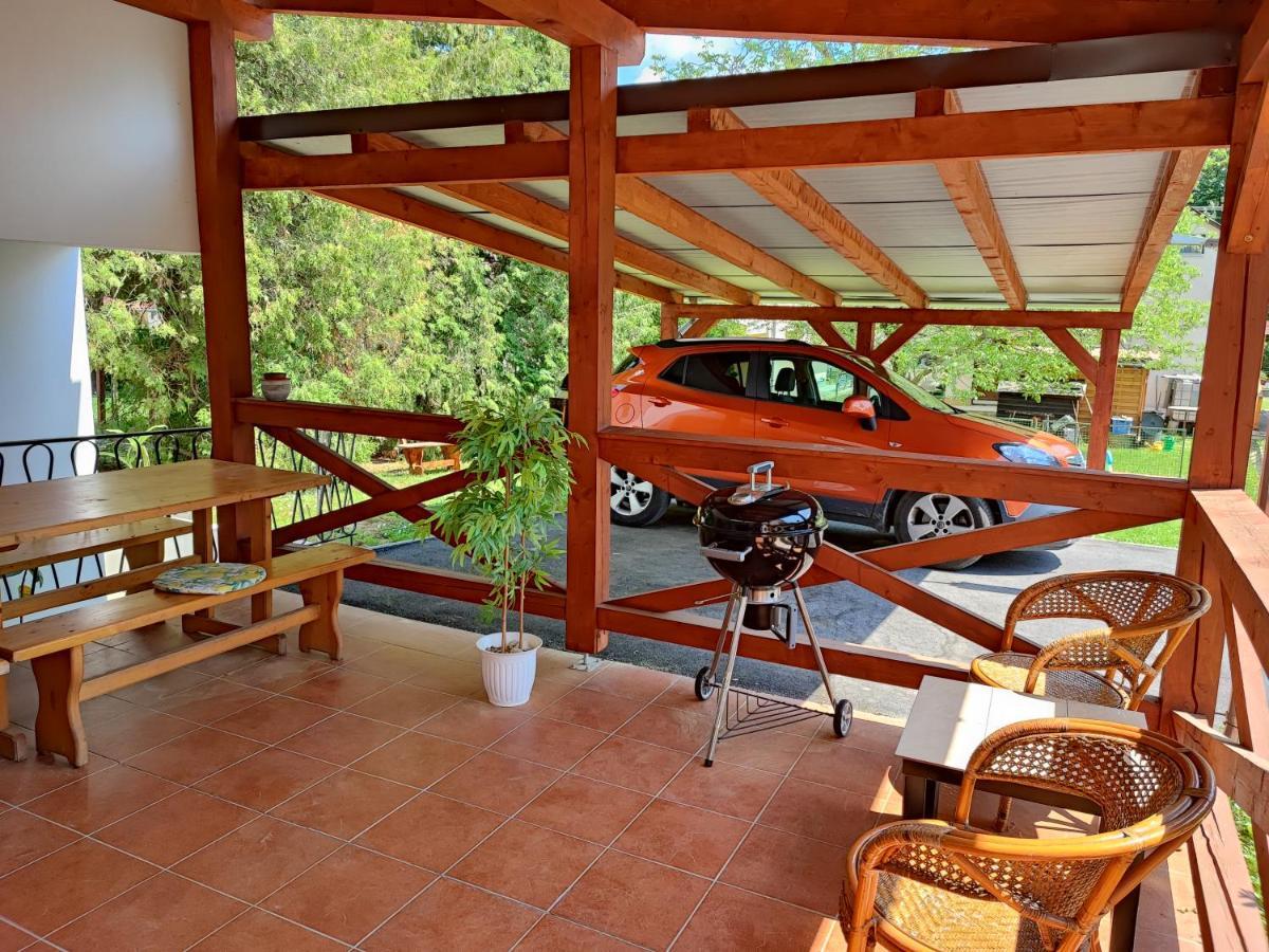 Bm Apartman Zalakaros Luaran gambar