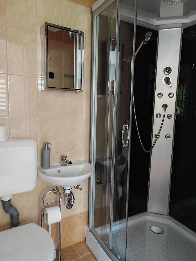 Bm Apartman Zalakaros Luaran gambar